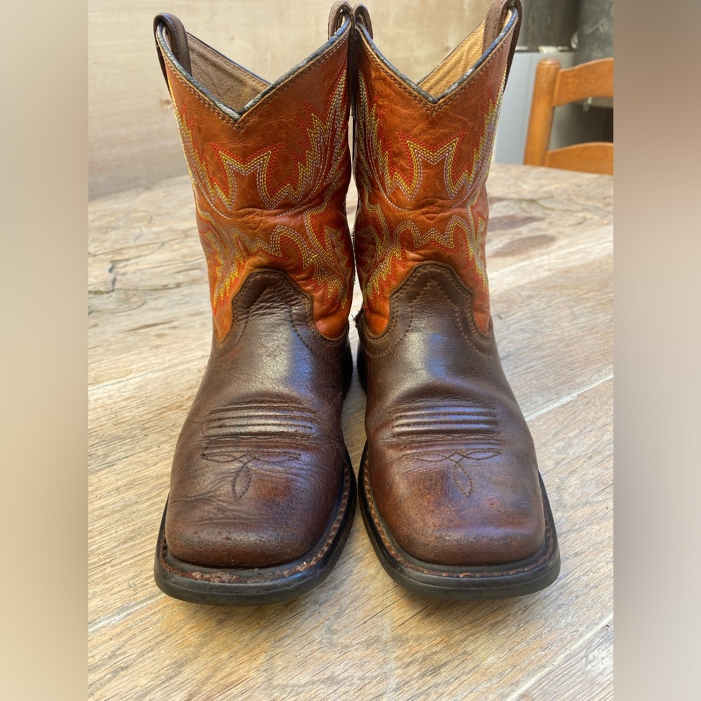 Ariat boys 1 WorkHog wide square toe pull on western confort boots